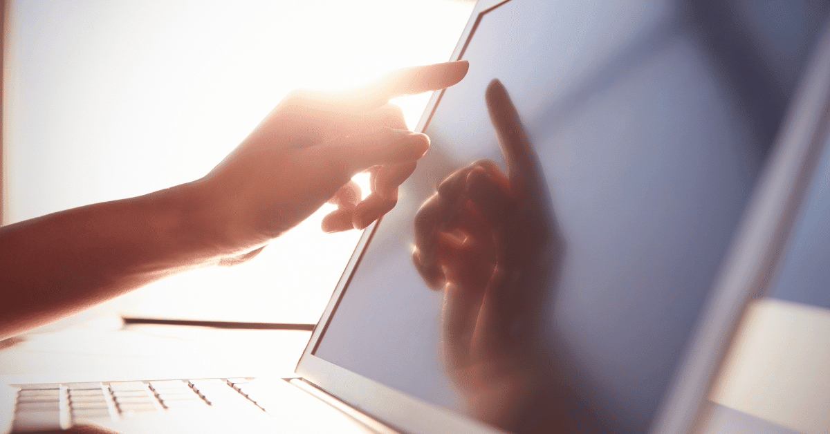 How To Remove Keyboard Scratches From Laptop Screen? 2022 Step By Step